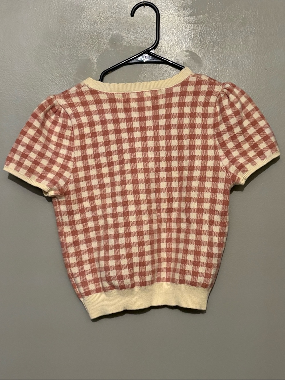 Checked Pink Crop Knit Top with Bow Accent - Picture 3 of 3